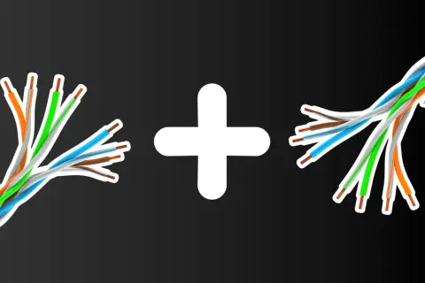 Dwa rozplecione kable sieciowe, zgodne ze standardem rj45, połączone białym znakiem plus.